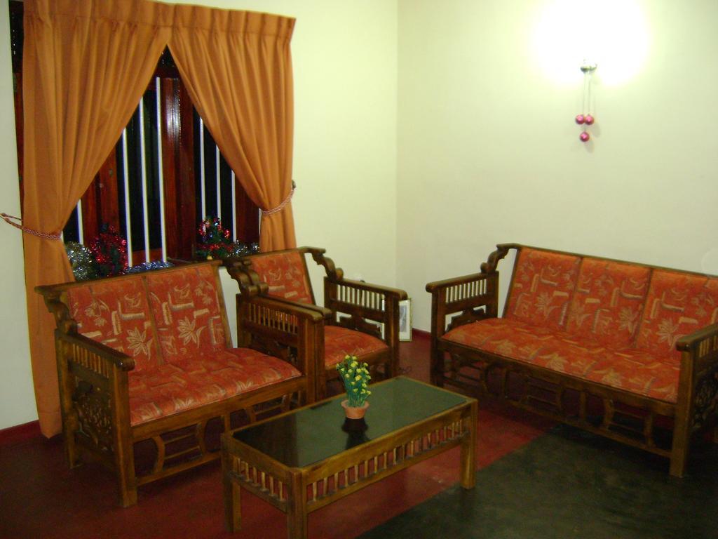Family Guest House Mirissa Ngoại thất bức ảnh
